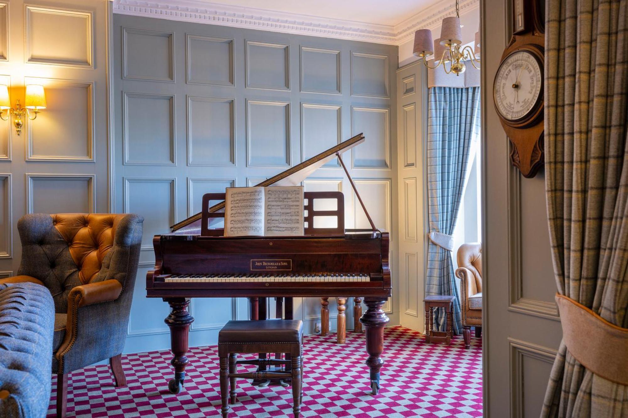 Knipoch House Hotel Оубън Екстериор снимка